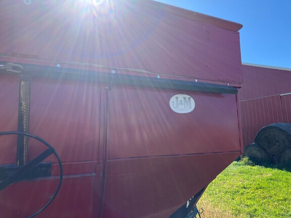 J&M 250-7 Gravity Box