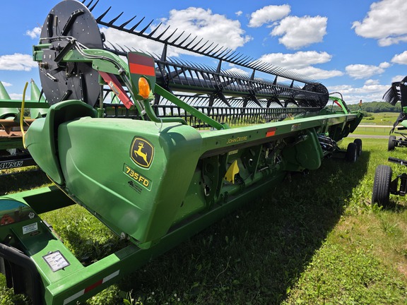 2019 John Deere 735FD Header Combine