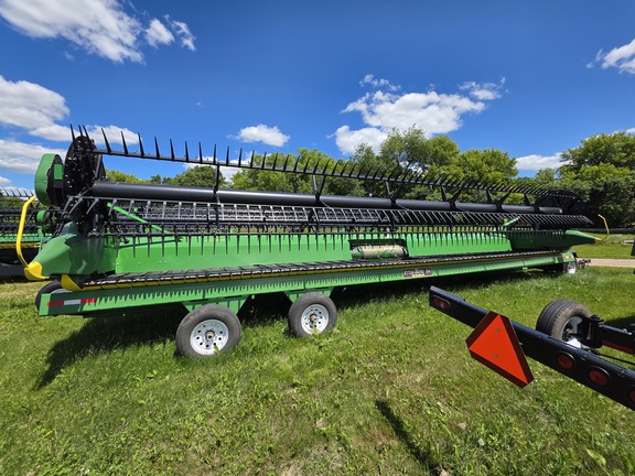 2019 John Deere 735FD Header Combine