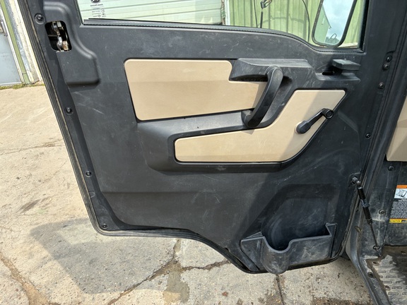 2020 John Deere XUV 835R ATV