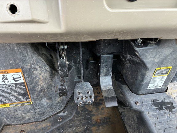 2020 John Deere XUV 835R ATV