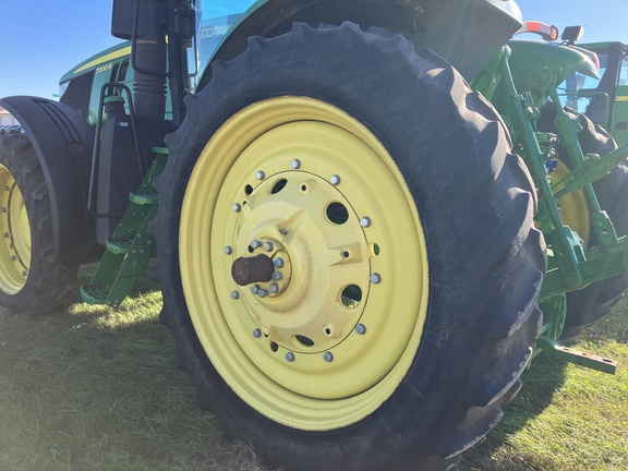 2012 John Deere 7200R Tractor