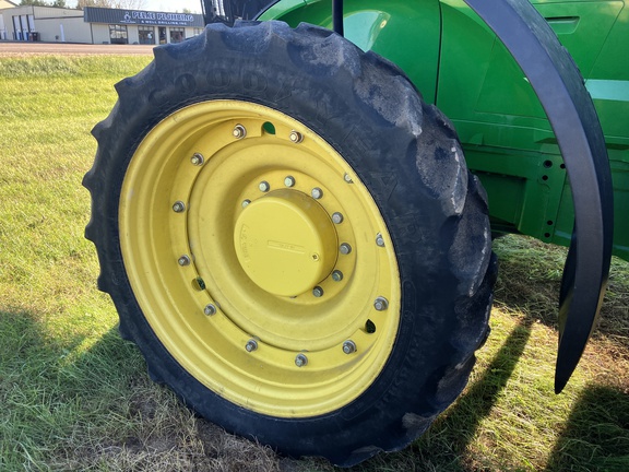 2012 John Deere 7200R Tractor