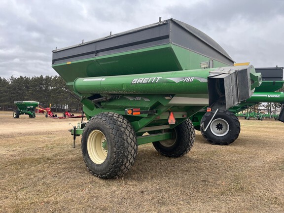 2008 Brent 780 Grain Cart