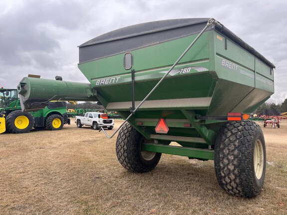 2008 Brent 780 Grain Cart