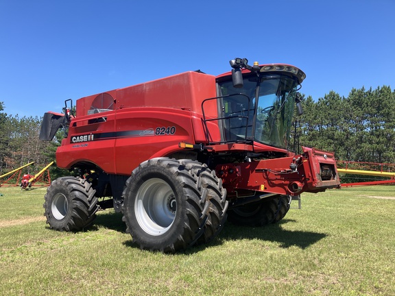 2018 Case IH 8240 Combine