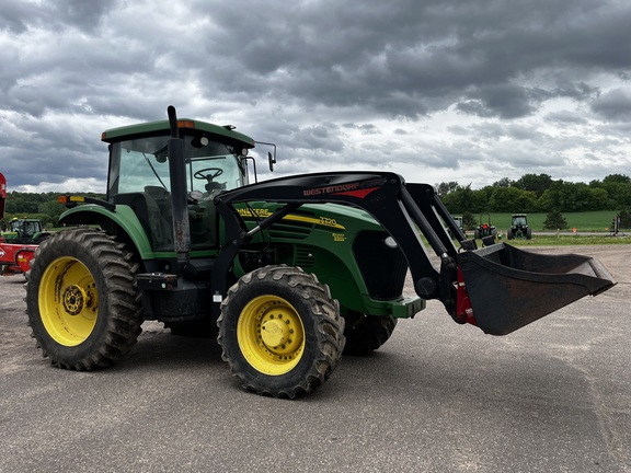 2005 John Deere 7720 Tractor