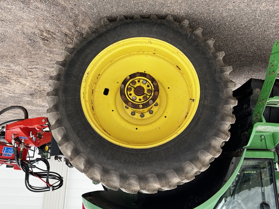 2005 John Deere 7720 Tractor