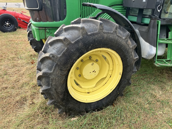 2004 John Deere 6215 Tractor