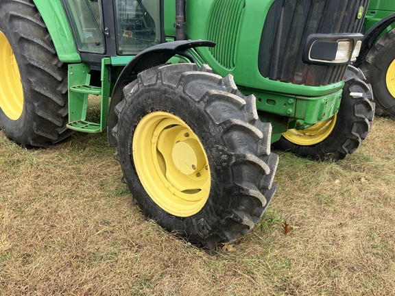 2004 John Deere 6215 Tractor