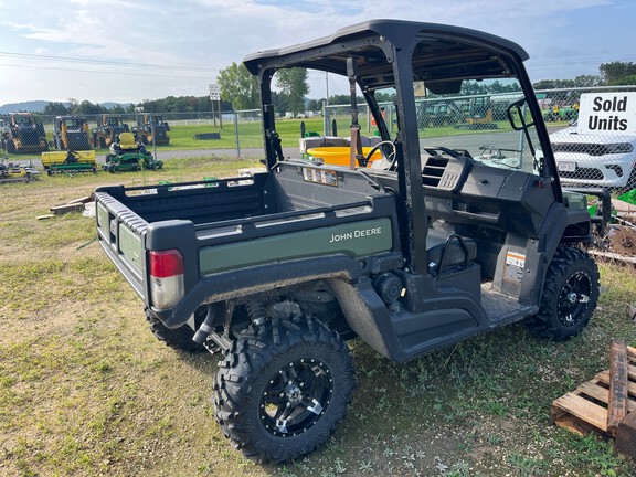 2021 John Deere XUV 835M ATV