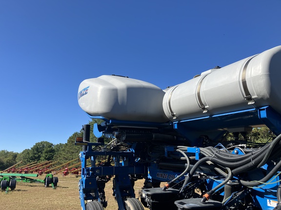 2015 Kinze 4900 Planter