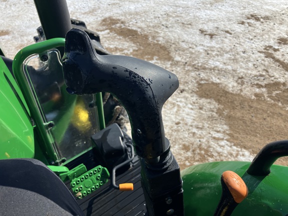 2023 John Deere 5075E Tractor