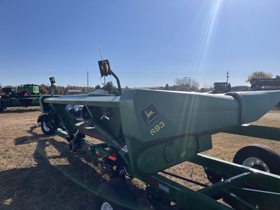 2000 John Deere 693 Header Corn Head