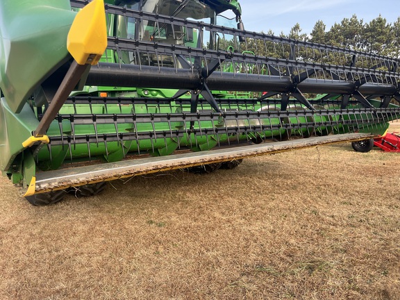 2004 John Deere 620F Header Combine