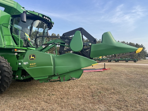 2004 John Deere 620F Header Combine