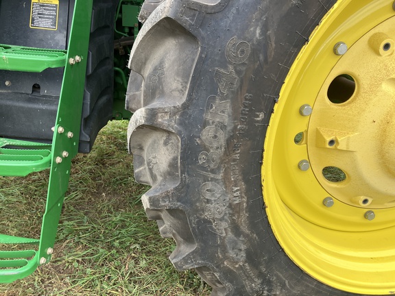 2012 John Deere 7200R Tractor