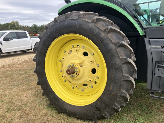 2012 John Deere 7200R Tractor