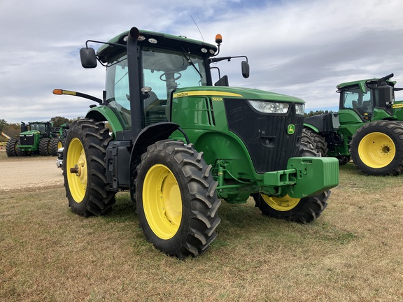 2012 John Deere 7200R Tractor