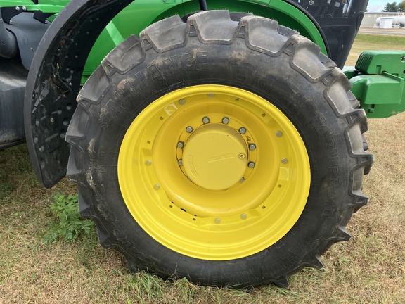 2012 John Deere 7200R Tractor