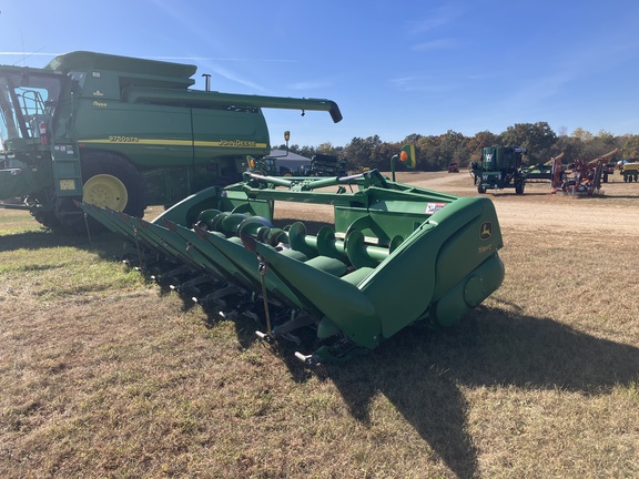 2020 John Deere 708FC Header Corn Head