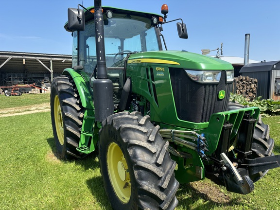 2016 John Deere 6135E Tractor