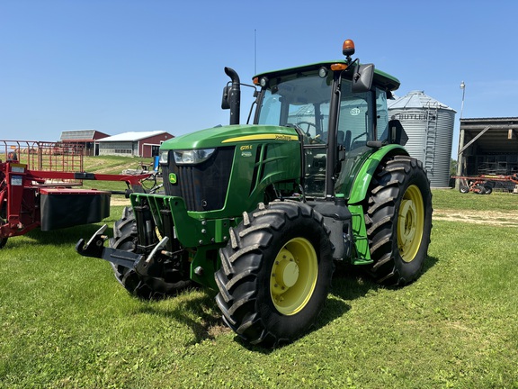 2016 John Deere 6135E Tractor