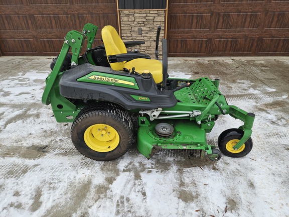 2017 John Deere Z915E Mower/Zero Turn