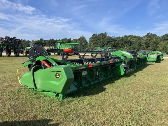 2024 John Deere RD40F Header Combine