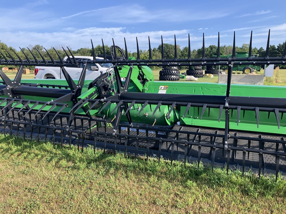 2024 John Deere RD40F Header Combine
