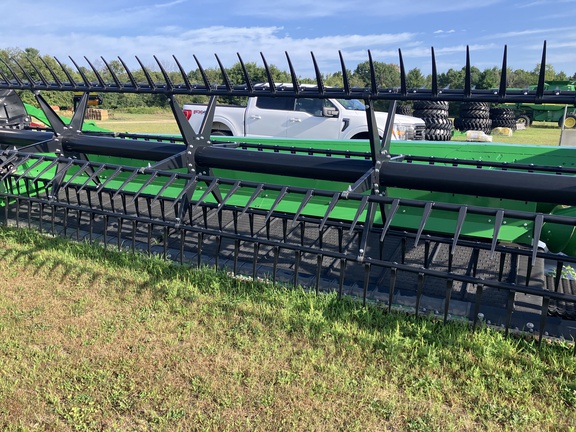 2024 John Deere RD40F Header Combine