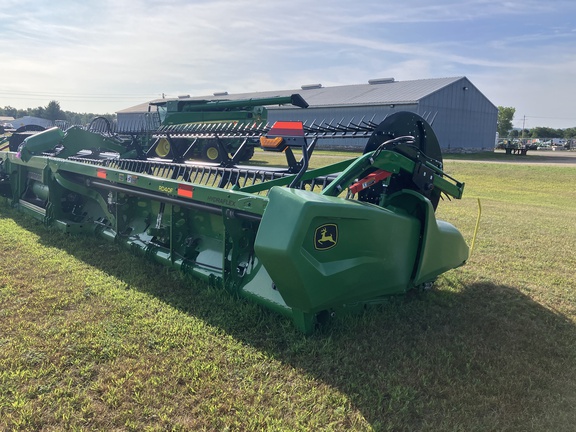 2024 John Deere RD40F Header Combine