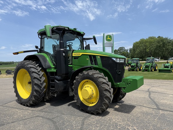 2024 John Deere 7R 310 Tractor