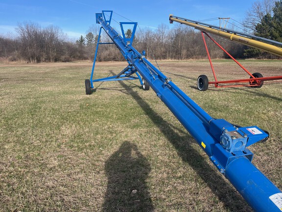 2017 Brandt 10x50 Grain Auger