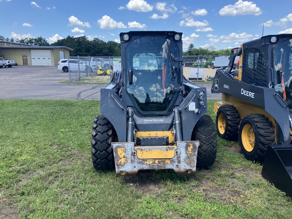 2022 John Deere 324G Skid Steer Loader