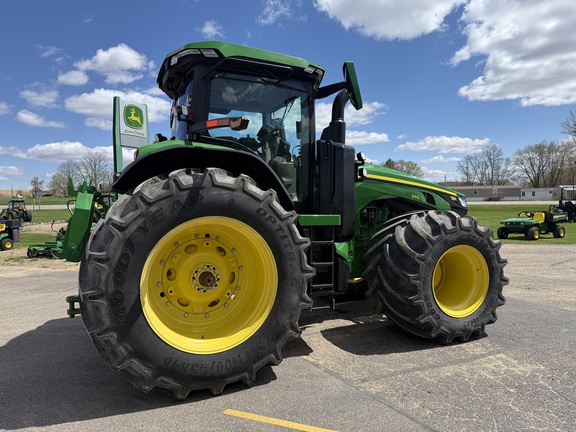 2024 John Deere 8R 370 Tractor