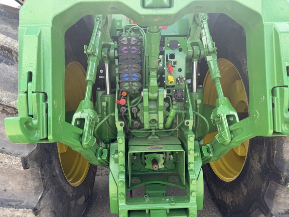 2024 John Deere 8R 370 Tractor