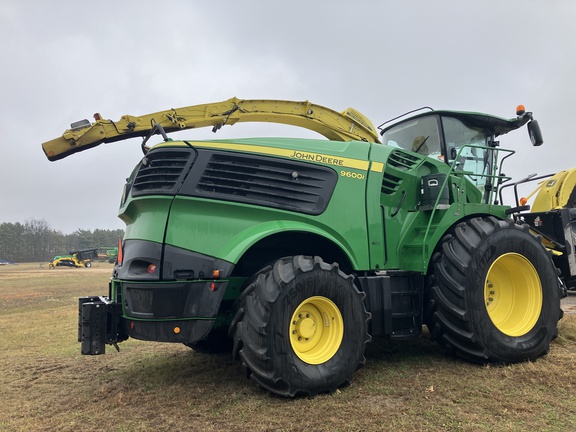 2021 John Deere 9600 Forage Harvester