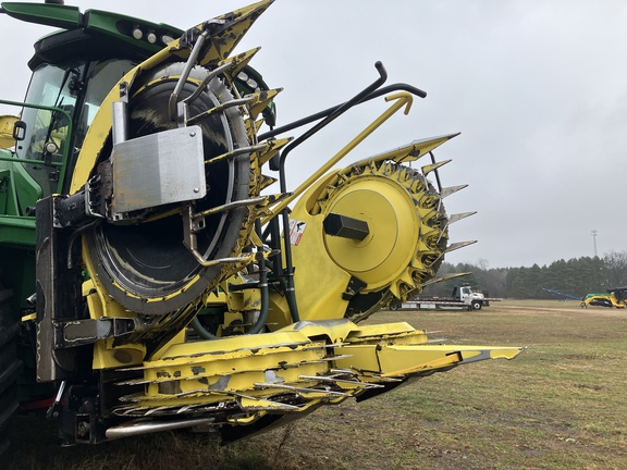 2017 John Deere 778 Header Forage
