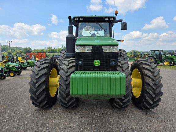 2014 John Deere 8370R Tractor