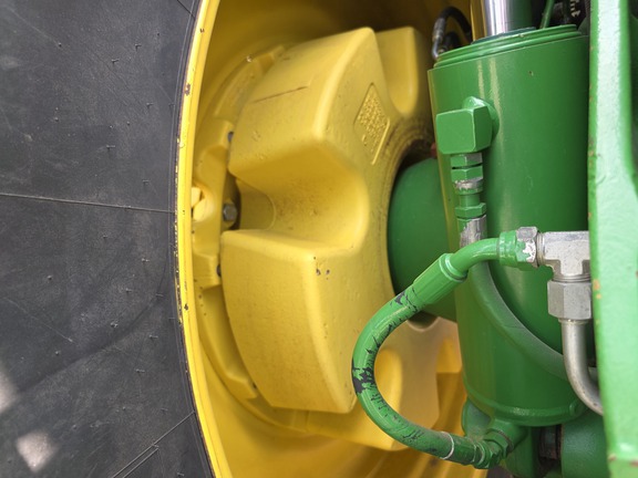 2014 John Deere 8370R Tractor