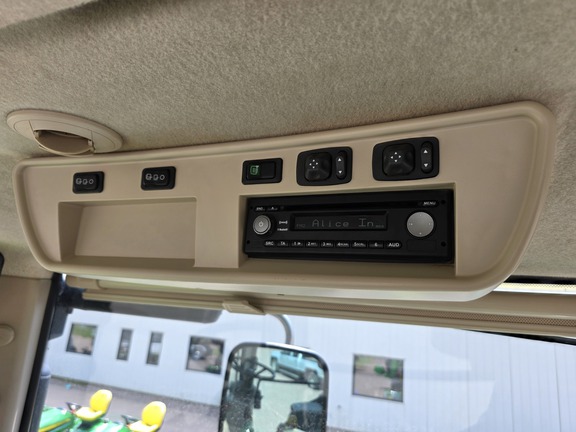 2014 John Deere 8370R Tractor