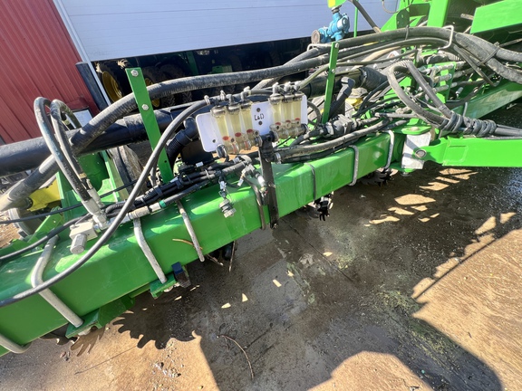 2015 John Deere 1775NT Planter