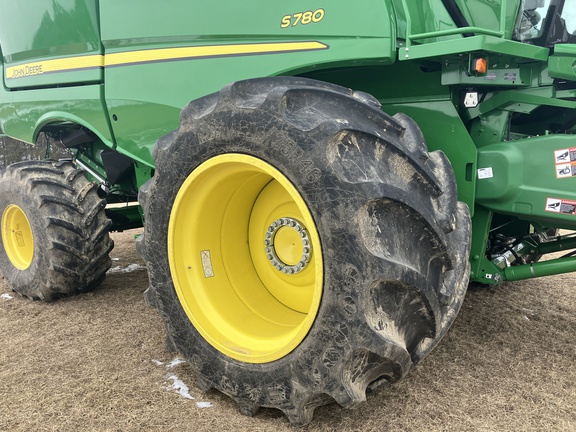2022 John Deere S780 Combine