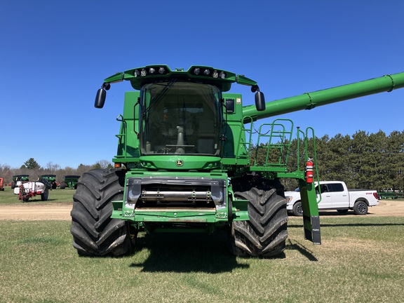 2022 John Deere S780 Combine
