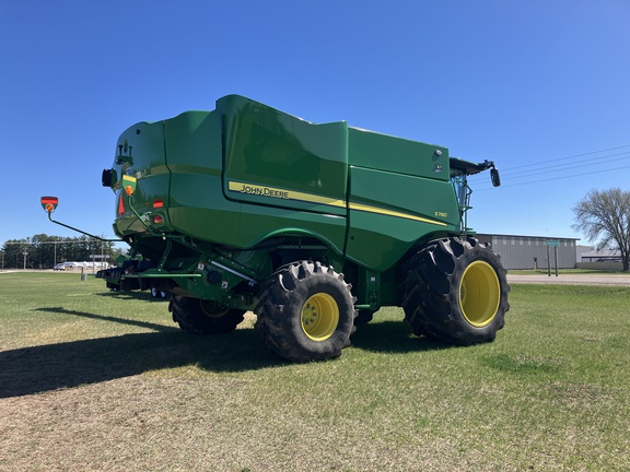2022 John Deere S780 Combine