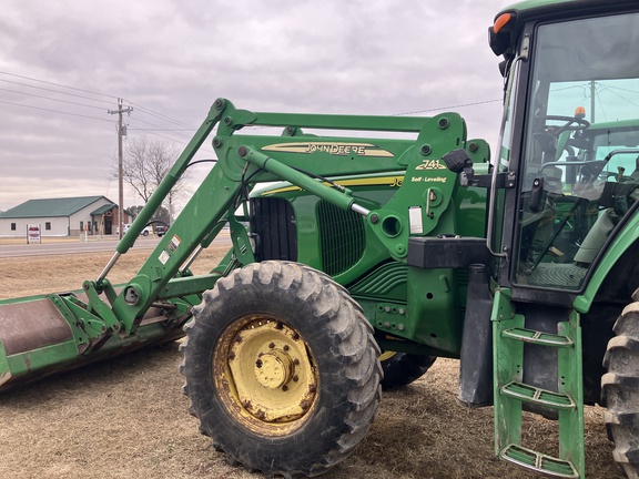 2002 John Deere 7320 Tractor
