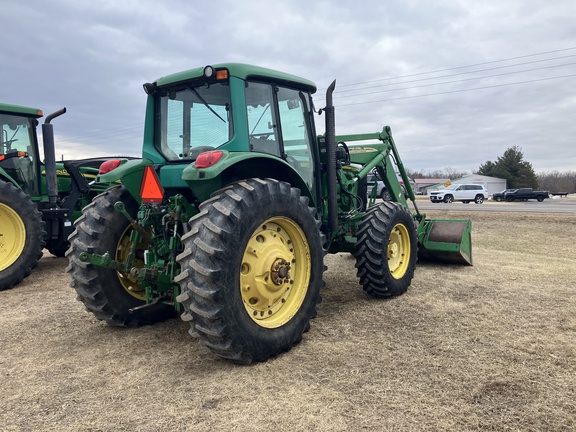 2002 John Deere 7320 Tractor