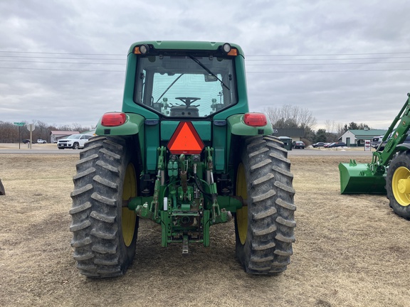 2002 John Deere 7320 Tractor