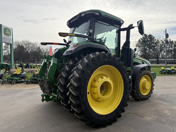 2025 John Deere 8R 250 Tractor